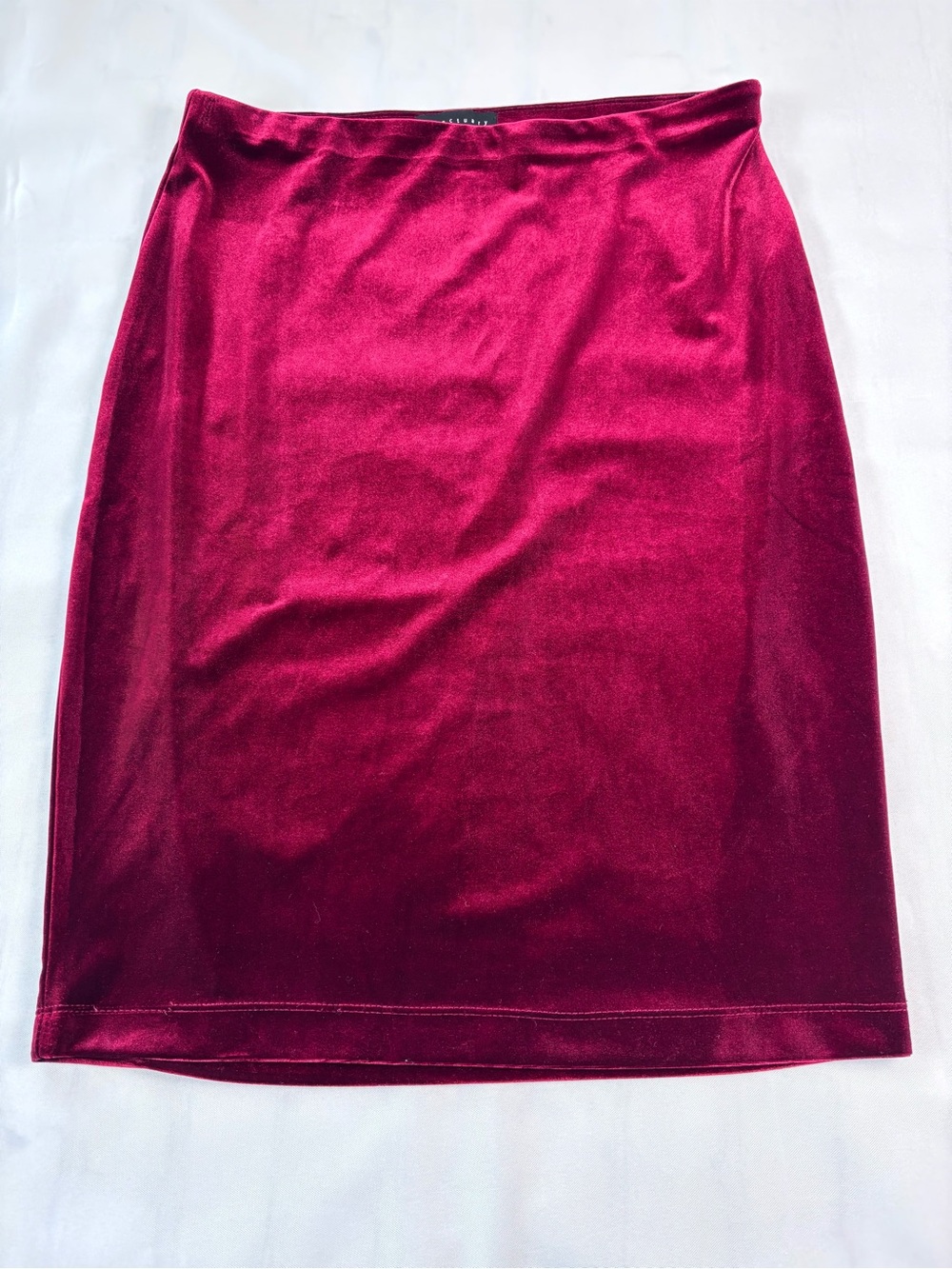 Sanctuary Red Velvet Pencil Skirt Size Large - Soft Stretchy Holiday Event Wear